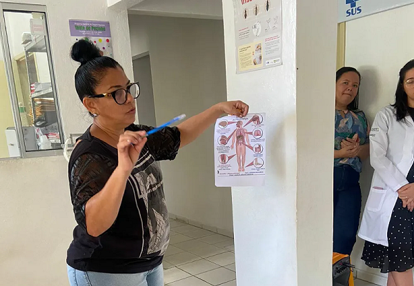 Médica cubana que atuou no programa Mais Médicos vive de doações e 'bicos' na Bahia