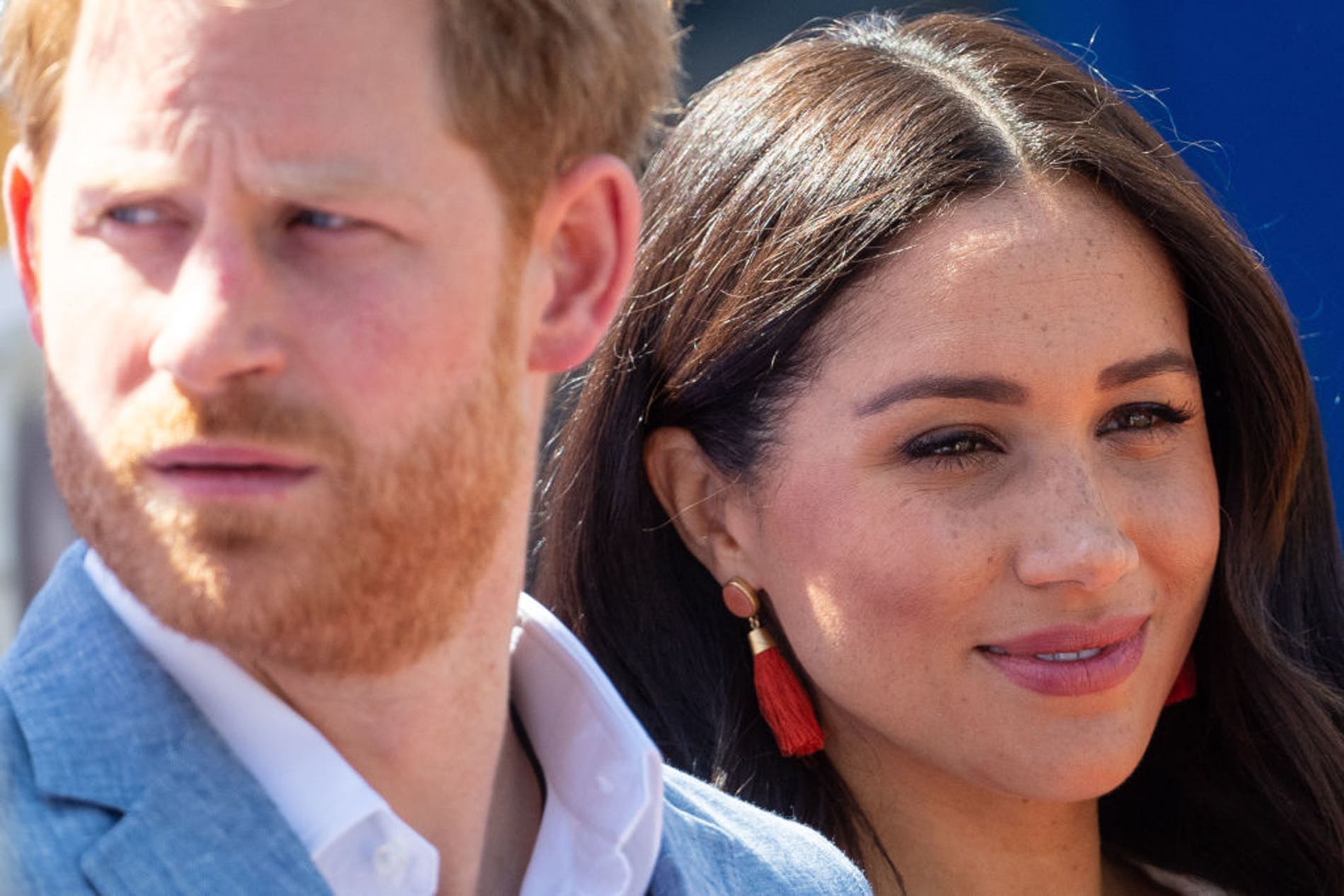 Príncipe Harry e Meghan Markle embarcaram pra turnê pela África do Sul