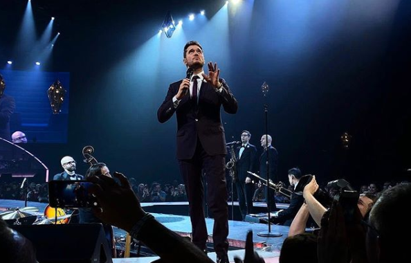 Michael Bublé anuncia show extra no Brasil