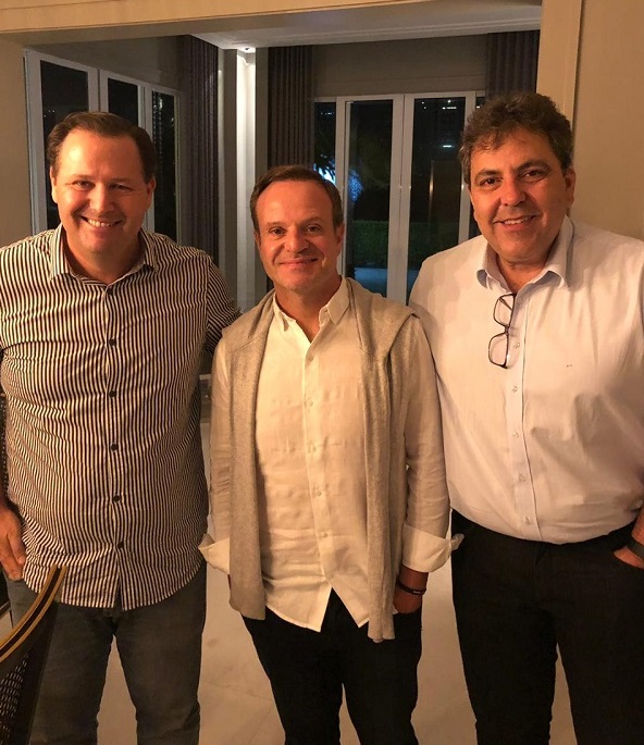  Mário Dantas recebeu para jantar em torno de Rubinho Barrichello e Alexandre Gribel