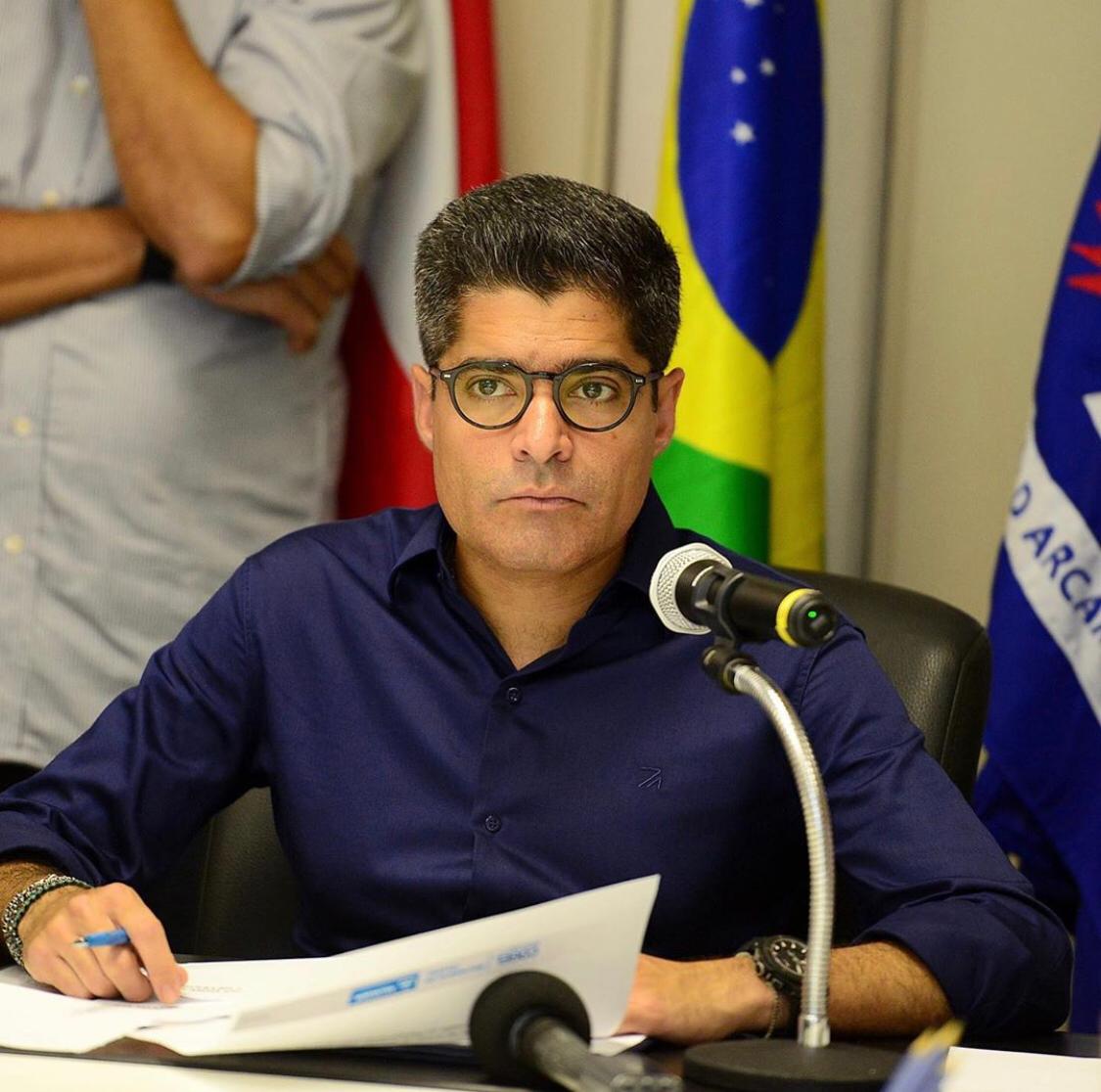 Prefeitura de Salvador compra R$ 5 mi em passagens de ônibus para impedir colapso
