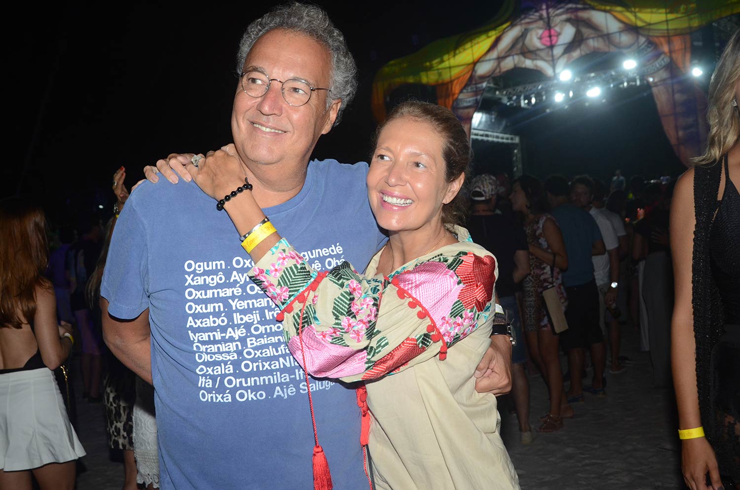 Donata Meirelles e Nizan Guanaes passam o final de semana em Trancoso 