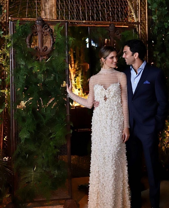Beatriz Carvalho e Gabriel Hamuche ficam noivos durante elegante jantar animado por Tatau 