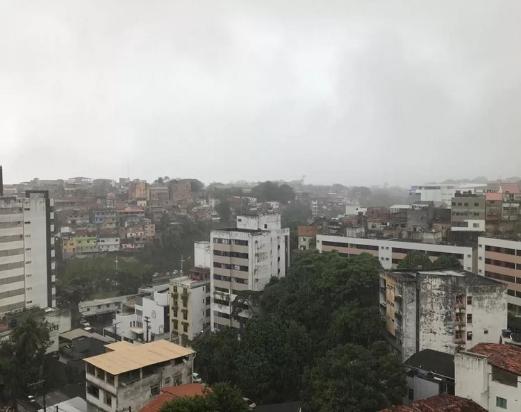 Fim de semana será de tempo instável e pancadas de chuva em Salvador; confira previsão