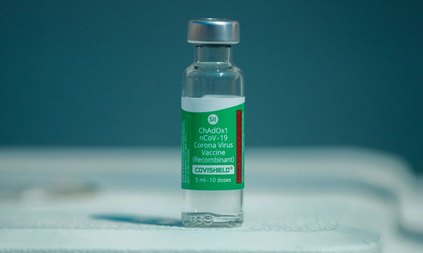 Benefícios de vacina da AstraZeneca superam riscos, diz OMS