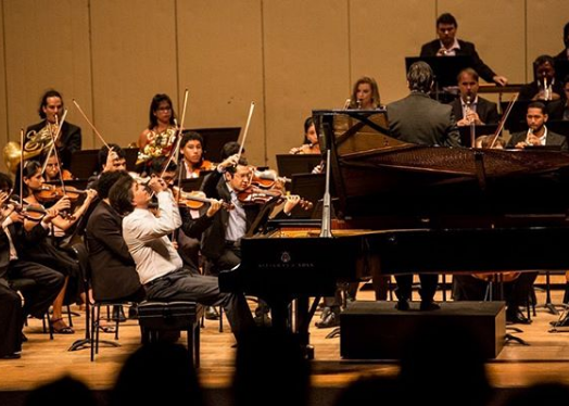 Orquestra Sinfônica da Bahia comemora 37 anos com concerto especial