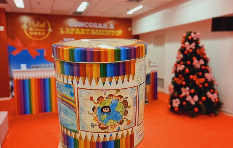 Desenhos criados por crianças da OSID estampam lata comemorativa de panetone exclusivo da instituição