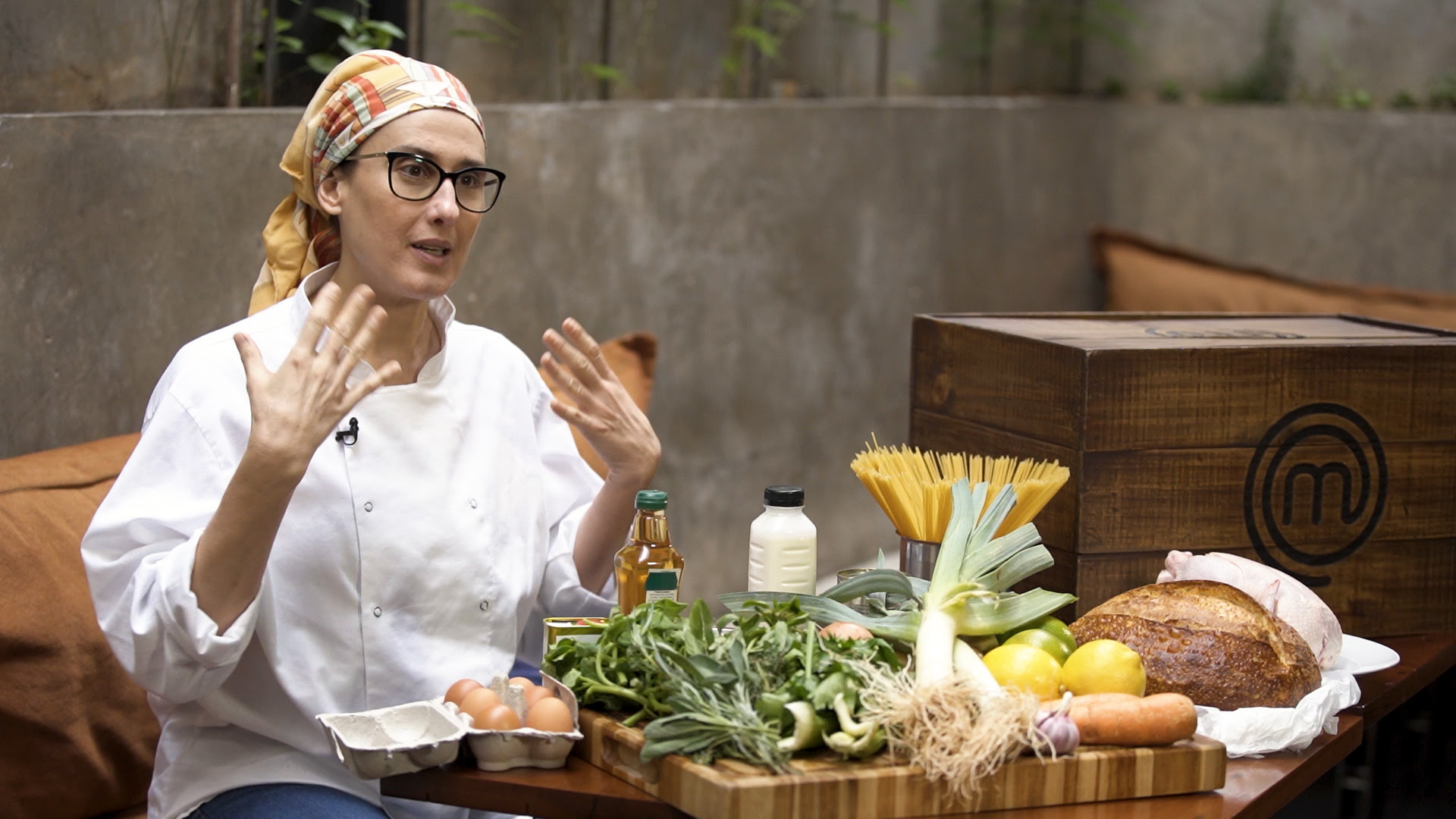  Chef Paola Carosella promove desafio em live do Masterchef Brasil