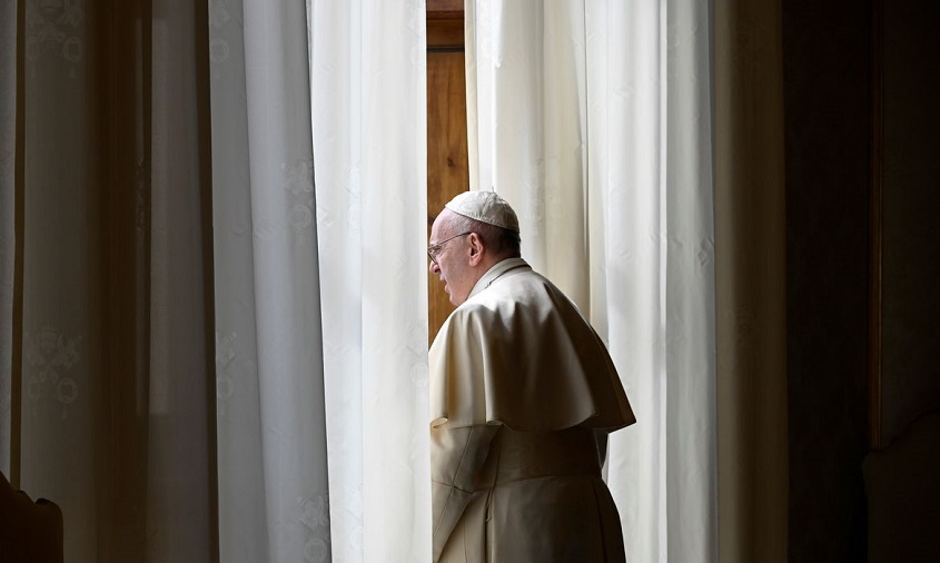 Papa Francisco mantém boa recuperação após cirurgia, aponta novo boletim