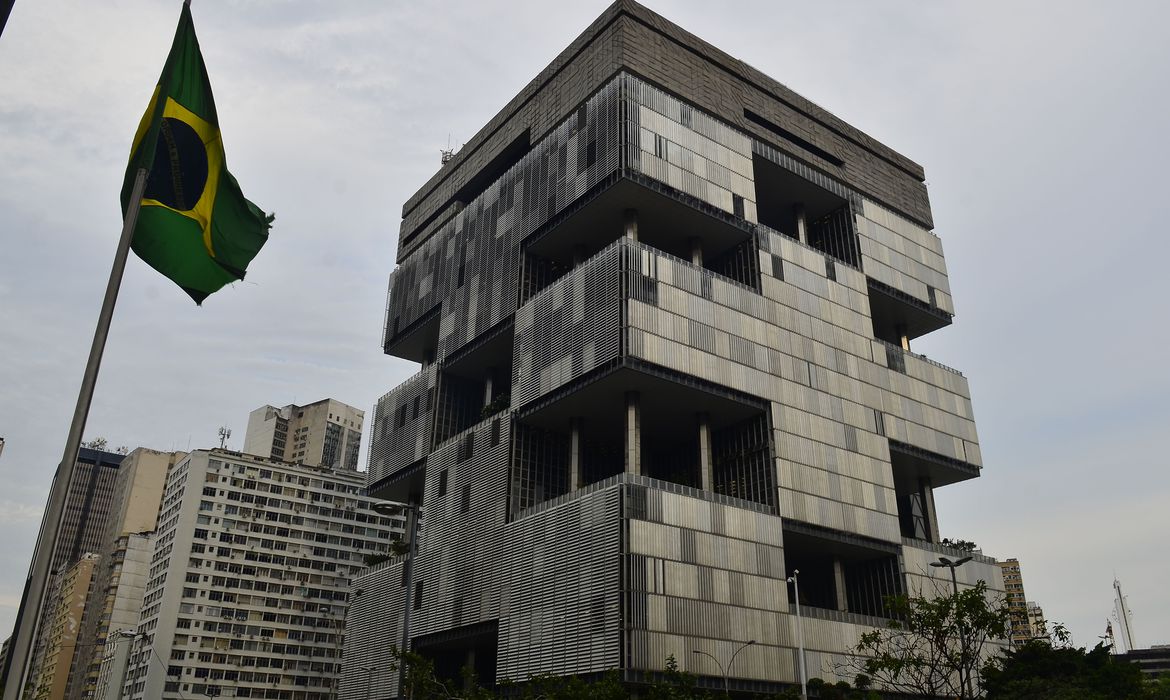 Petrobras conclui venda de participação em parque eólico no Nordeste