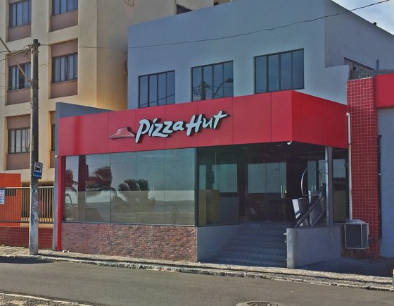 Pizza Hut inaugura segunda loja em Salvador
