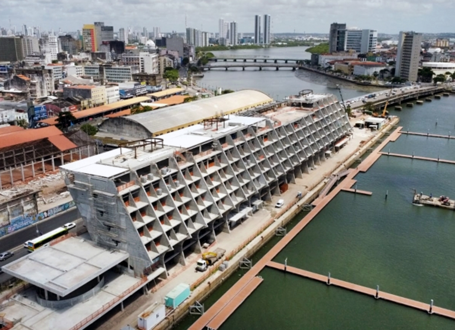 Porto Novo Recife apresenta administradores do seu Centro de Convenções, que está em construção