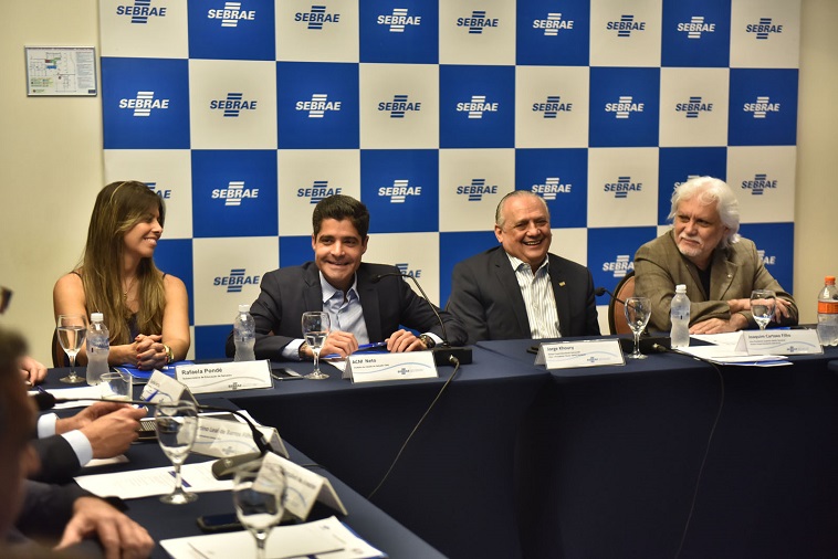 Prefeitura de Salvador e Sebrae firmam parceria para levar empreendedorismo para salas de aula