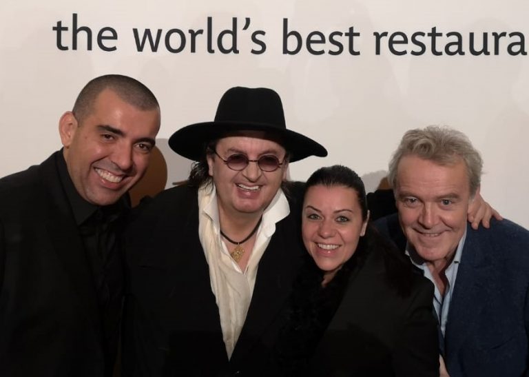 Restaurante Casa do Porco recebe prêmio em Paris