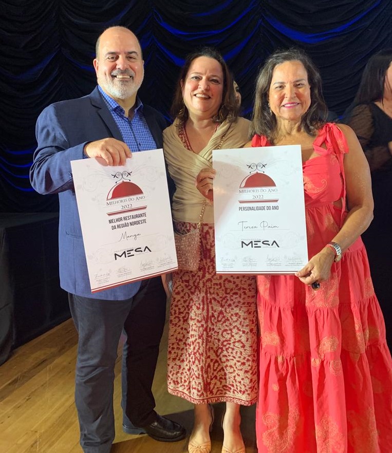  Prazeres da Mesa: chef baiana Tereza Paim recebe o prêmio de Personalidade de Gastronomia do ano 