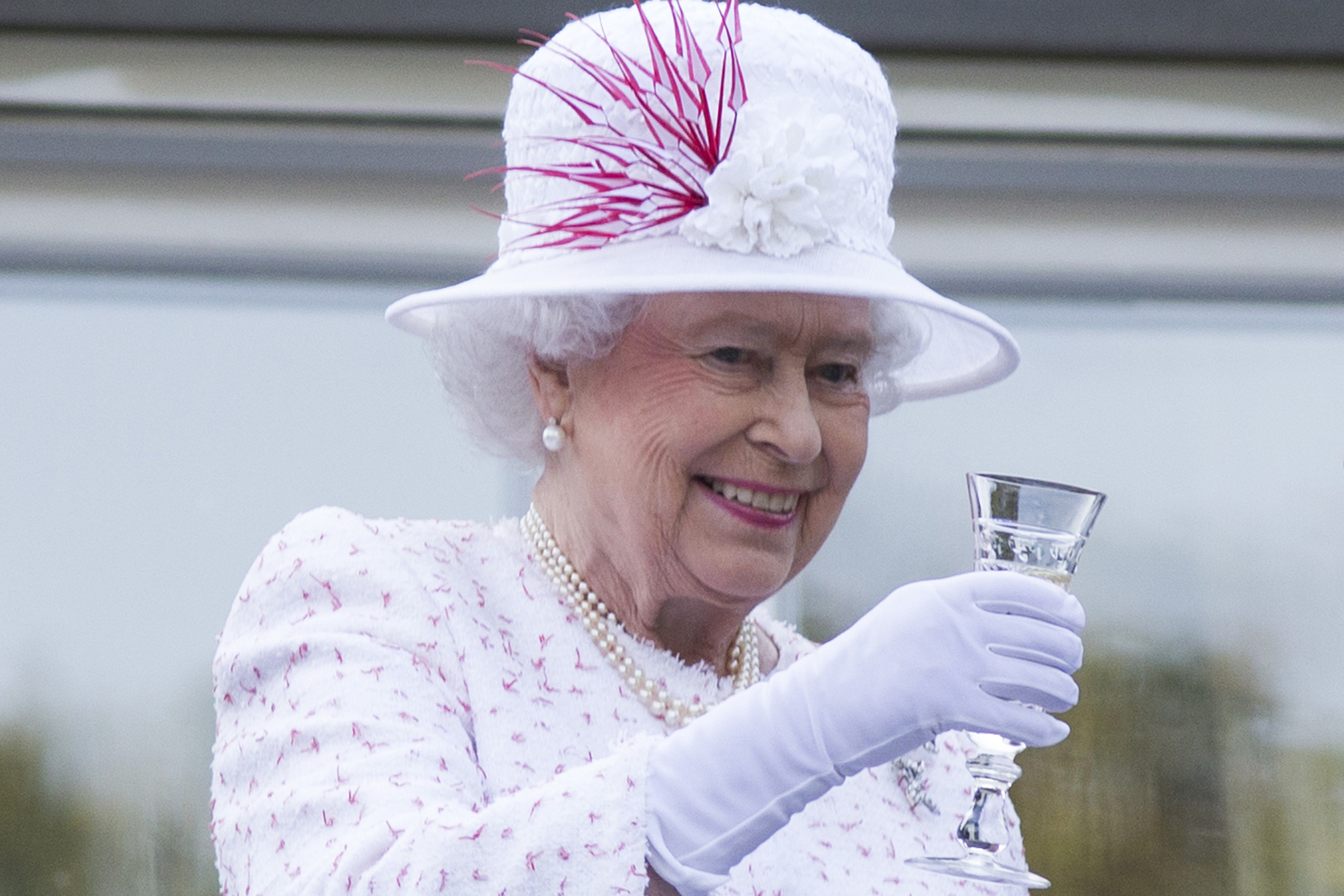 Palácio de Buckingham procura novo chef para a Rainha Elizabeth II