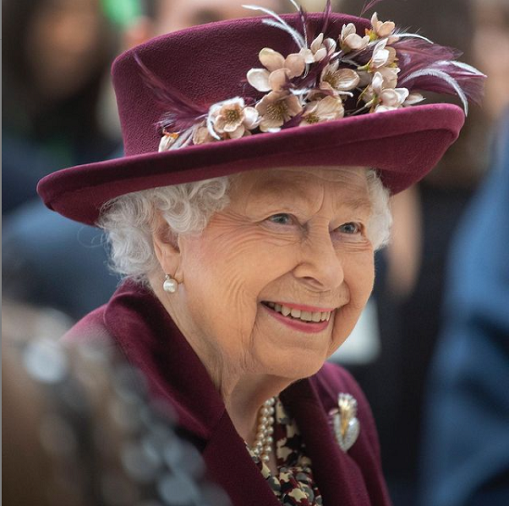 Rainha Elizabeth II completa 95 anos nesta quarta-feira (21)