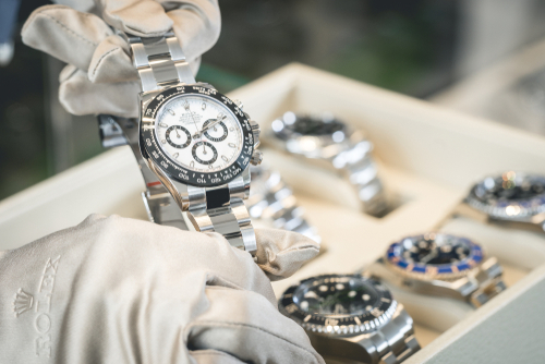Entenda como valorização dos relógios de luxo superou a das ações em cinco anos