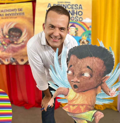 Rodrigo França recebe Ricardo Ishmael para bate-papo sobre literatura infantil antirracista em Salvador 
