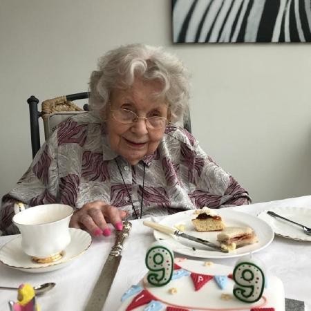 Inglesa de 99 anos curada do coronavírus sobreviveu a 2ª Guerra 