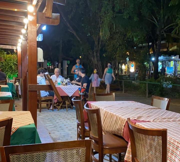 Taverna Paradiso, em Praia do Forte, cancela festa de Réveillon 