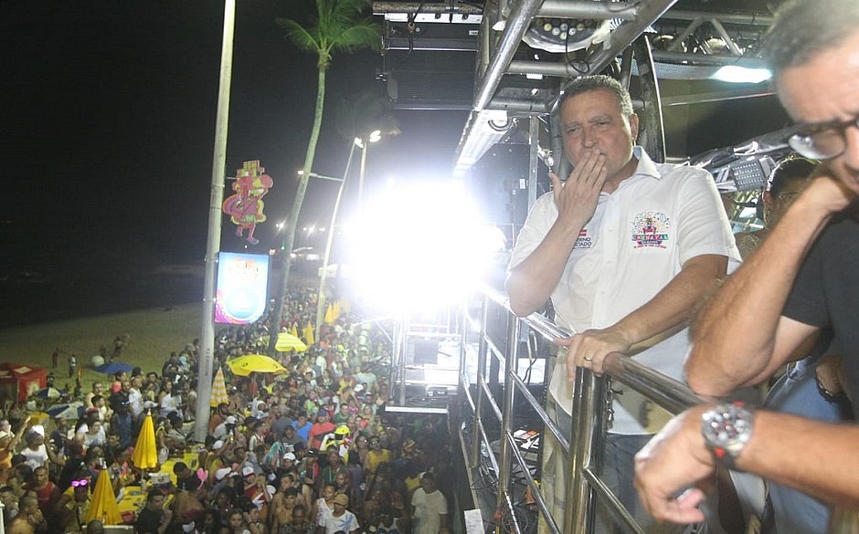 Rui Costa marca presença no primeiro dia do Carnaval