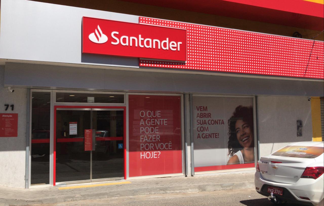 Santander inaugura primeira agência em Guanambi