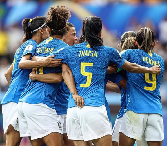 Brasil deixa a Copa do Mundo feminina após derrota para a França