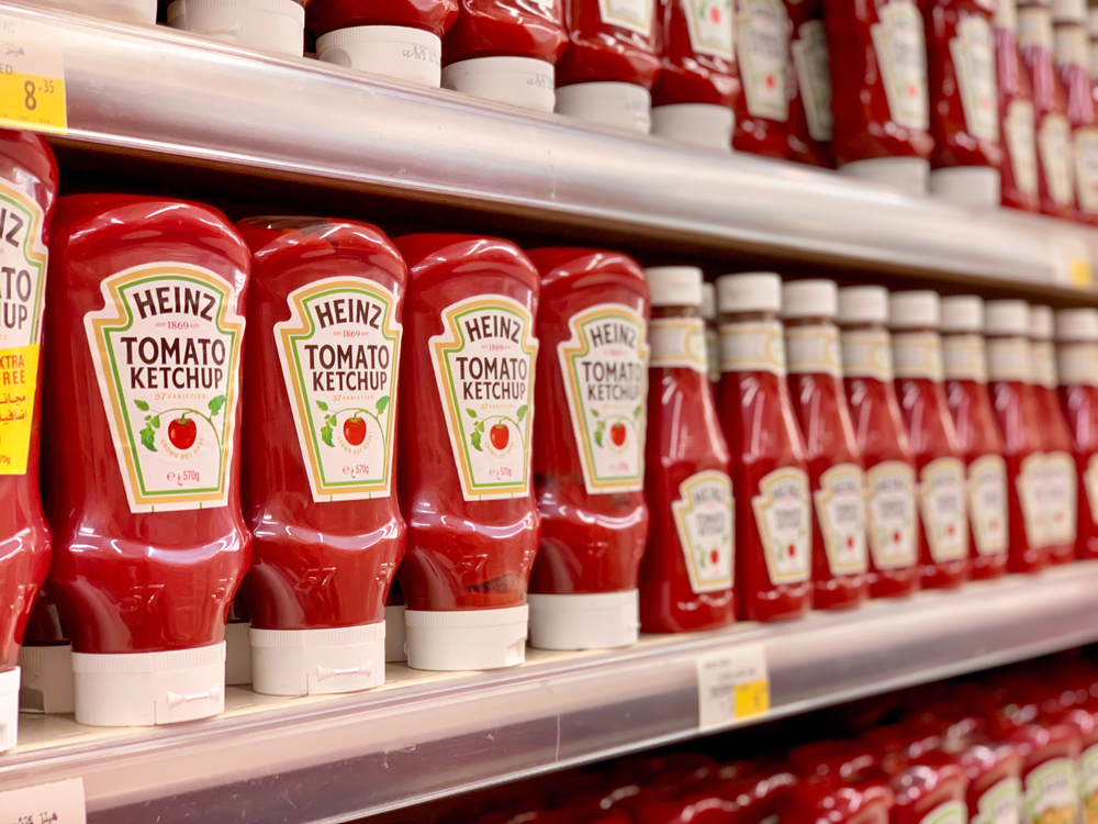 Heinz deve mudar rótulo de ketchup após morte da rainha Elizabeth II