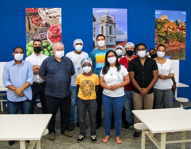 Representantes do governo da Espanha visitam projetos sociais de Salvador