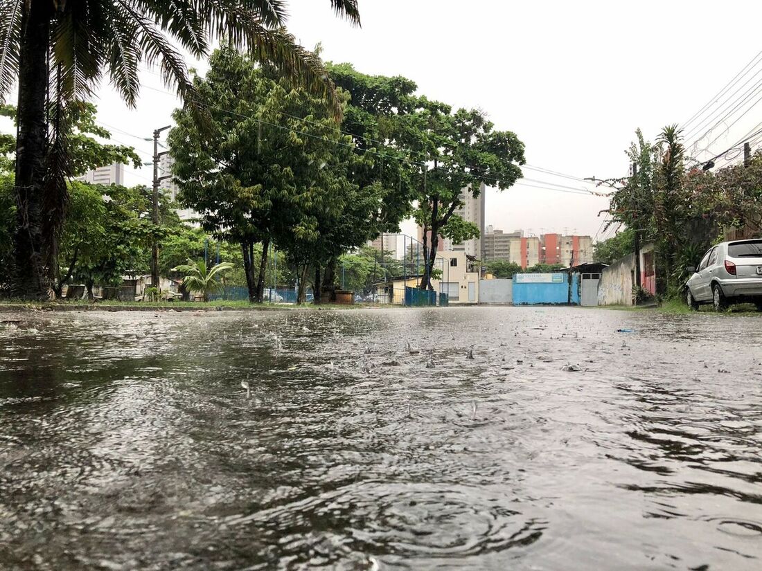 Grande Recife registra pelos menos 33 mortes devido às chuvas 