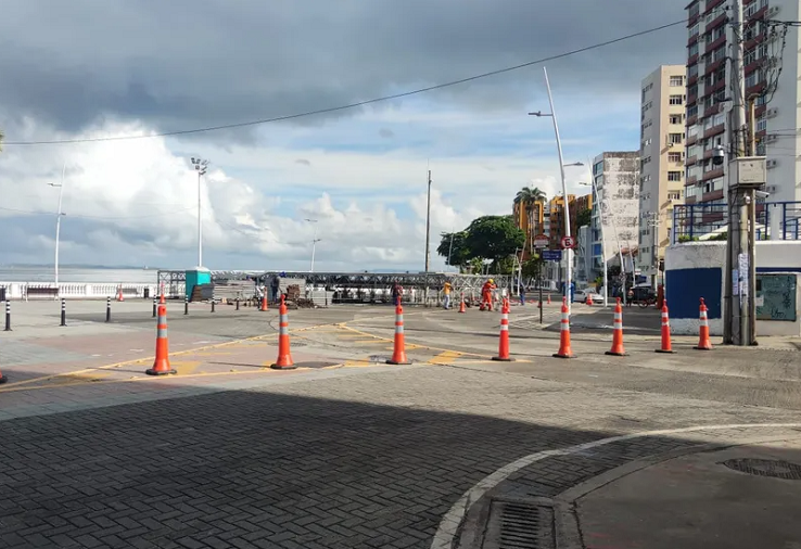 Trânsito será temporariamente modificado na região do Farol da Barra