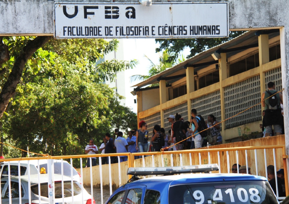 Unidades da UFBA têm aulas e atividades suspensas após episódios de violência no entorno