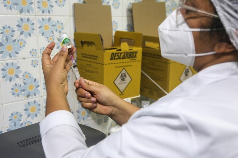 Salvador retoma vacinação contra gripe nesta terça-feira (18)