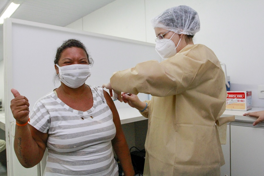 Covid-19: 40 milhões de pessoas estão totalmente imunizadas no país