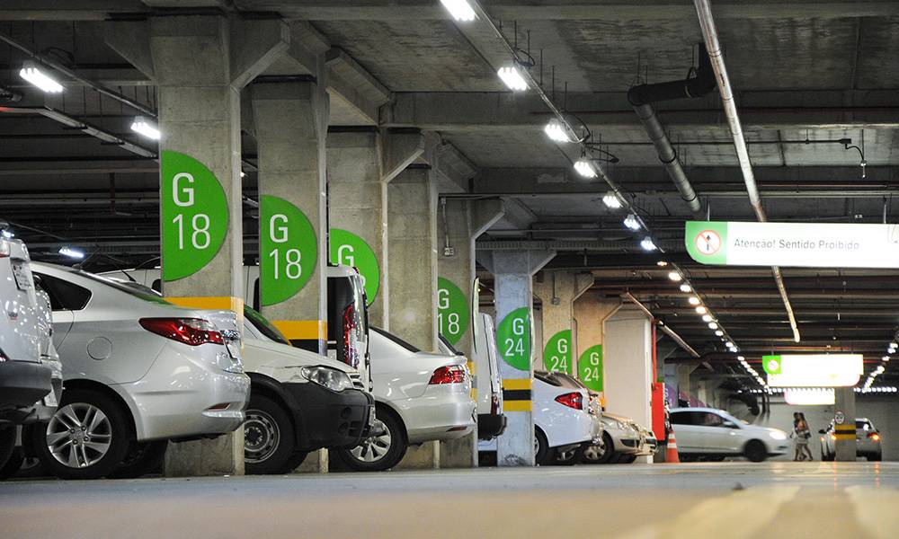 Shoppings de Salvador reduzem tempo de tolerância dos estacionamentos