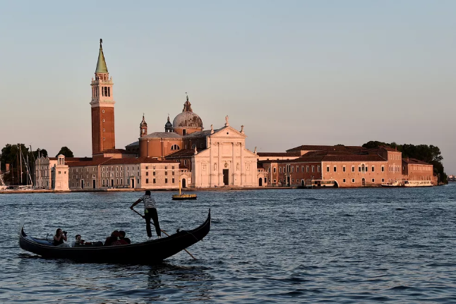 Veneza cobrará taxa de turistas que não pernoitam na cidade a partir do próximo ano