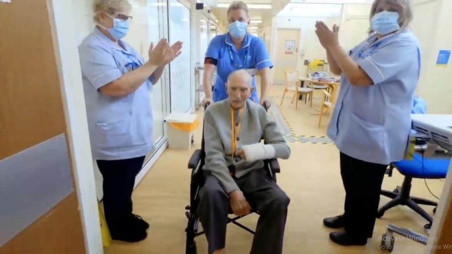 Paciente com 99 anos se cura da Covid-19 e agradece aos médicos e enfermeiros: “Vocês não poderiam ter feito melhor” 