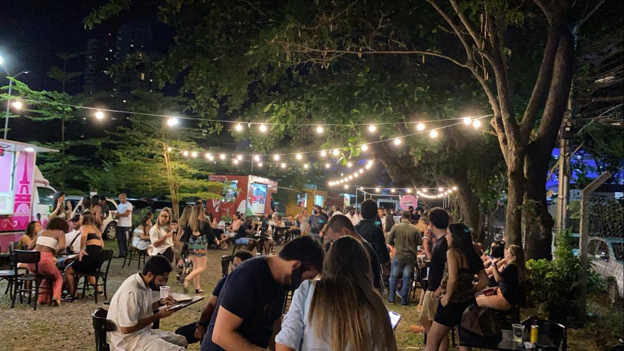 Vila de food trucks é inaugurada em Salvador; confere as fotos! 