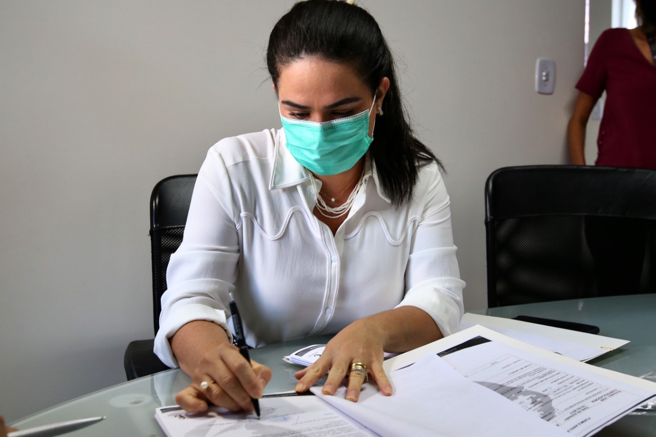 Voluntárias Sociais e Iessi assinam ordem de serviço para obras no Hospital Martagão Gesteira