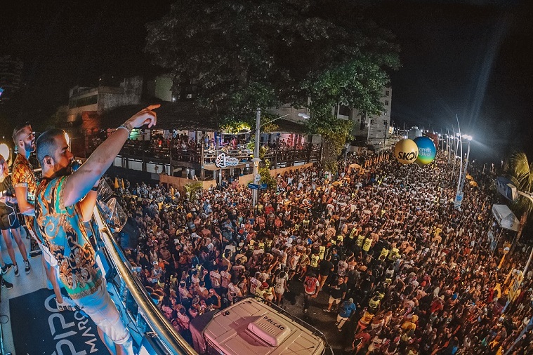 Rafa e Pipo Marques celebram primeiro Vumbora Day na capital baiana