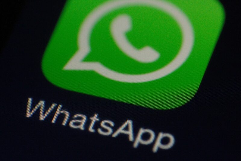 Número de WhatsApp de oito milhões de brasileiros vazam na internet