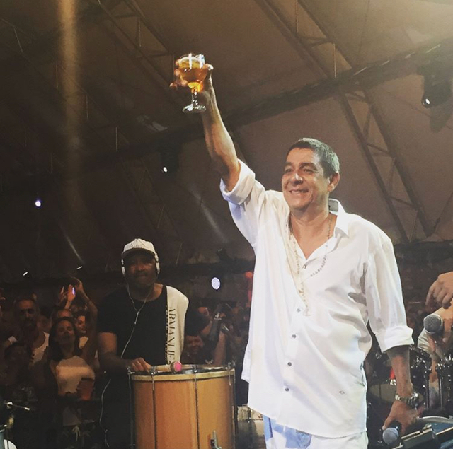 Zeca Pagodinho comemora 59 anos durante festa no Jóquei Clube do Rio