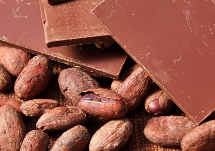 Páscoa 2024: Demanda por marcas mais acessíveis cai e venda de chocolate de alta qualidade cresce no Brasil