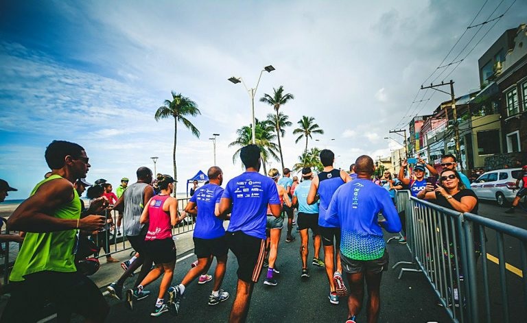 Entre passos e maratonas: veja os locais para corridas ao ar livre em Salvador