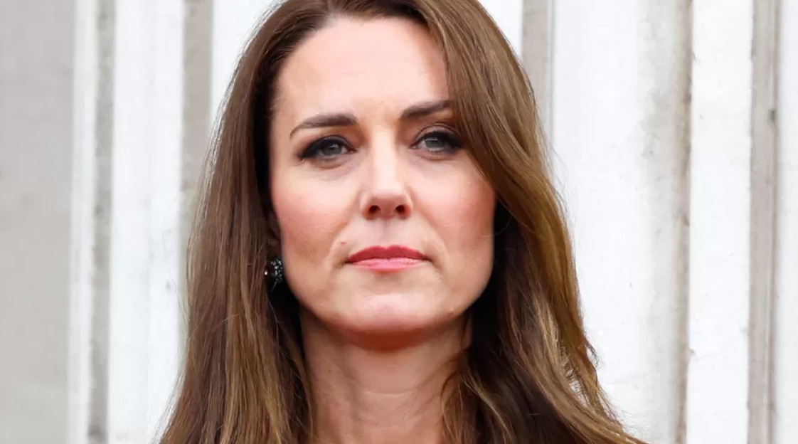 Em carta, Kate Middleton pede desculpas por não participar de evento real: ‘Sinto muito’