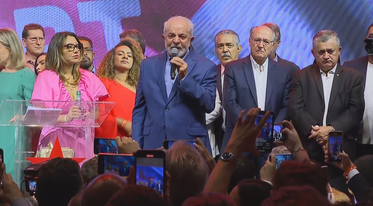 Lula critica decisão que concedeu liberdade provisória a Daniel Alves