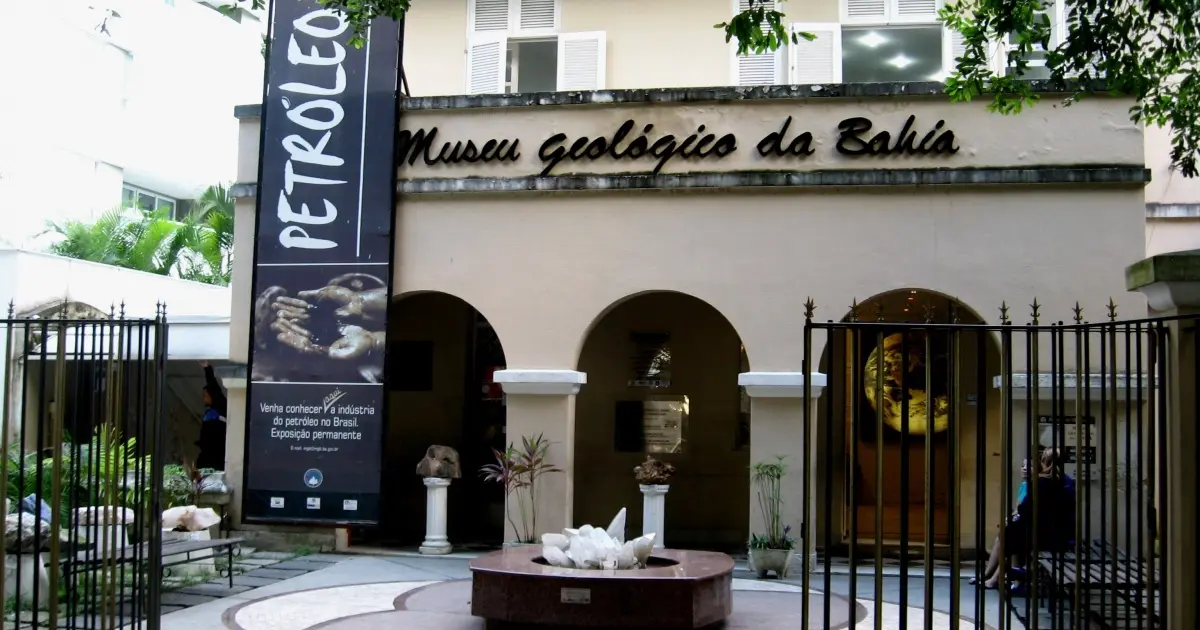 Sala de Arte do Museu Geólogico da Bahia reabre após reforma em Salvador