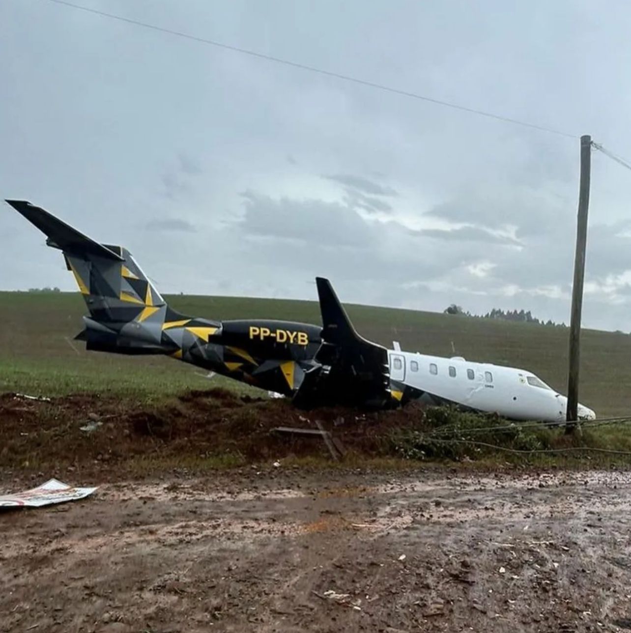 Avião da Cimed sai da pista após pouso no Rio Grande do Sul