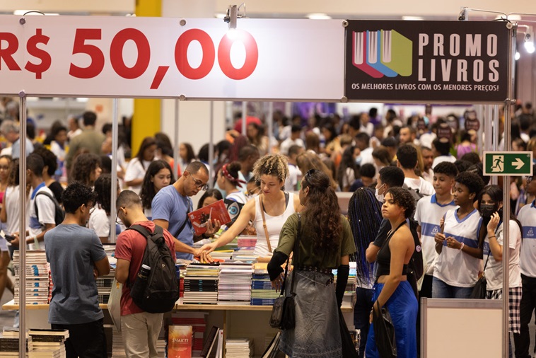 Bienal do Livro Bahia tem novo ponto de venda de ingressos em Salvador; saiba mais